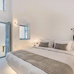Paradeisos Apartmán *