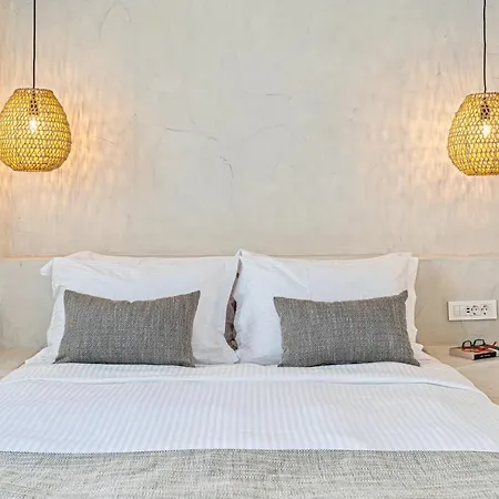 Paradeisos Apartamento *