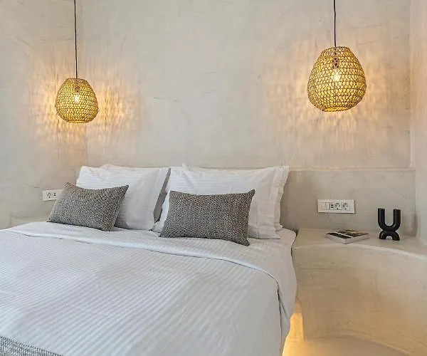 Paradeisos * Karterádos