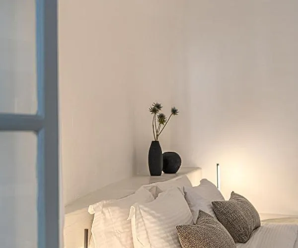 Paradeisos Apartamento *