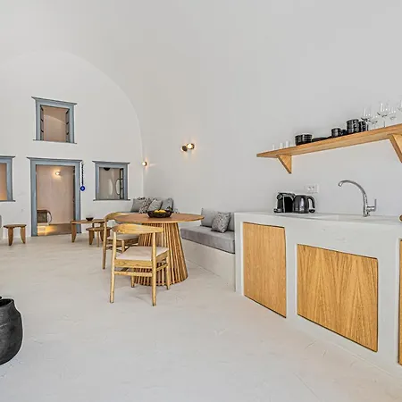 Paradeisos Apartman Karterádosz